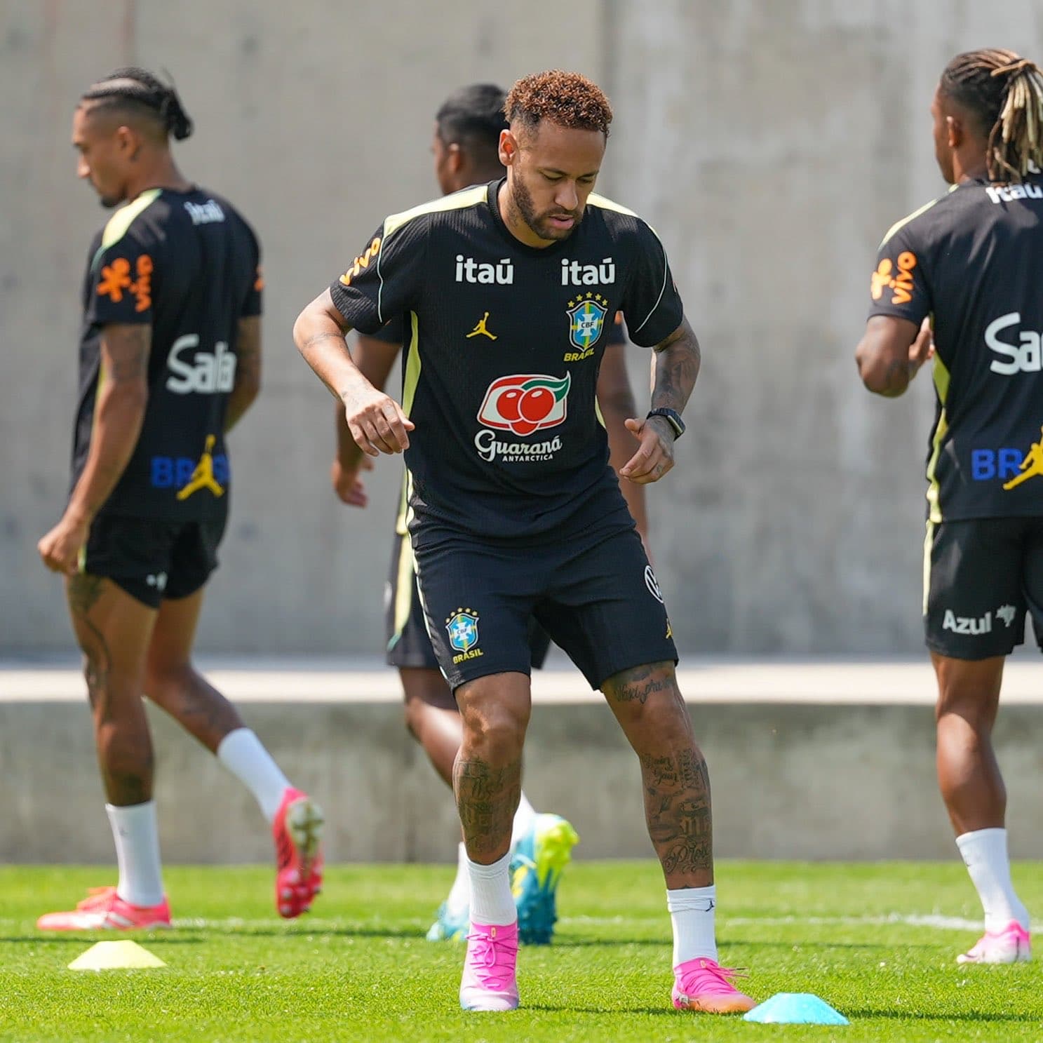 Neymar injury update: Brazil coach Carlo Ancelotti says star will be available next week